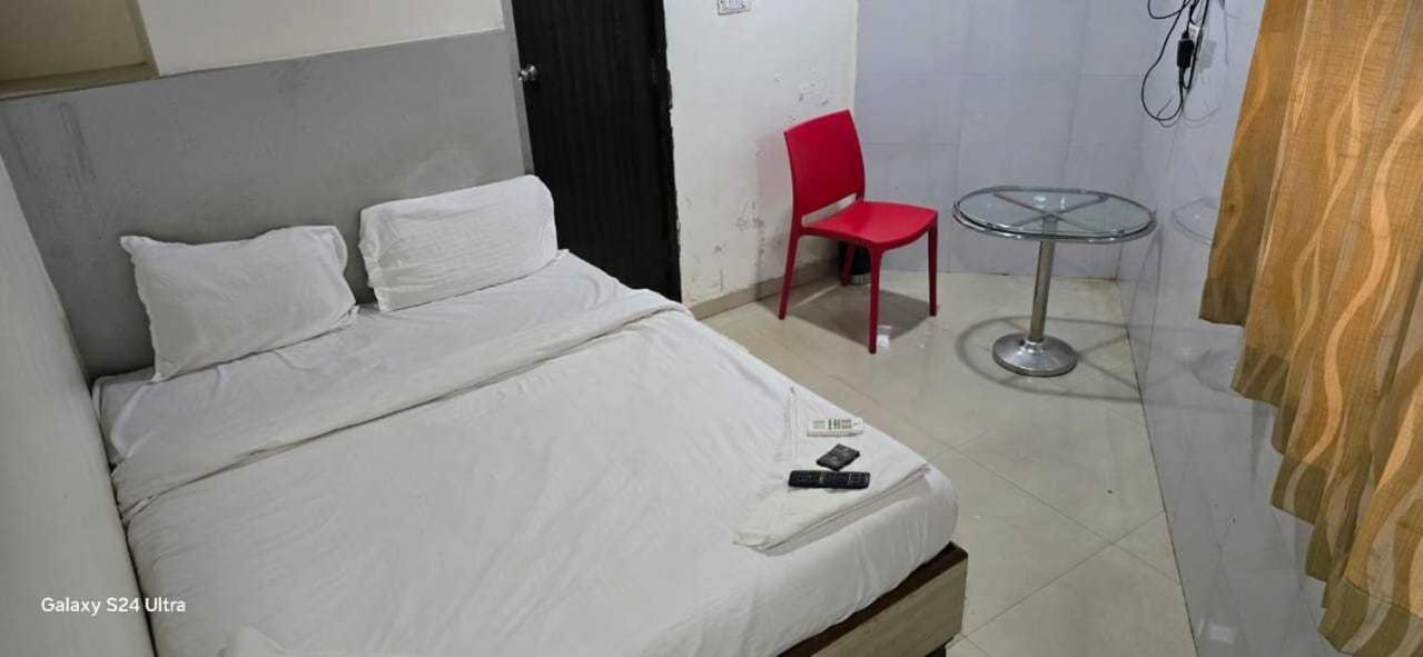 Ulhāsnagar Hotel O Sargam Lodging And Boarding מראה חיצוני תמונה