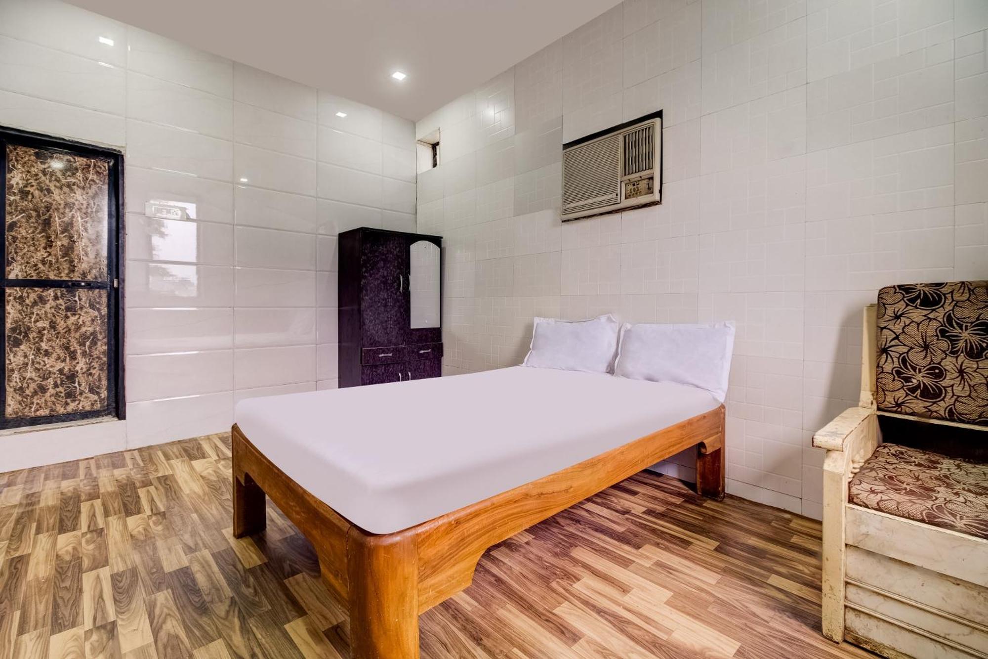 Ulhāsnagar Hotel O Sargam Lodging And Boarding מראה חיצוני תמונה