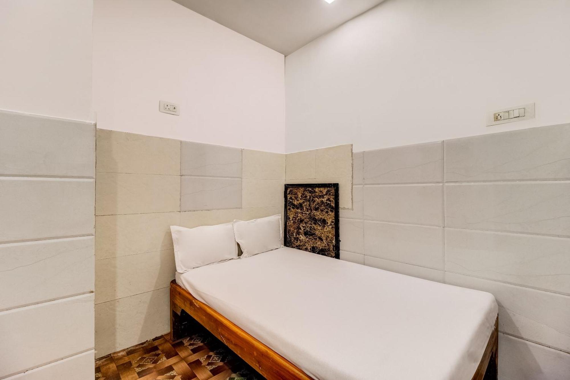 Ulhāsnagar Hotel O Sargam Lodging And Boarding מראה חיצוני תמונה